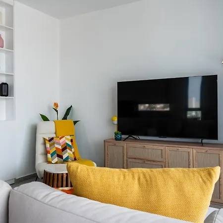 Apartment Solara - Stylish Balcony In Larnaka