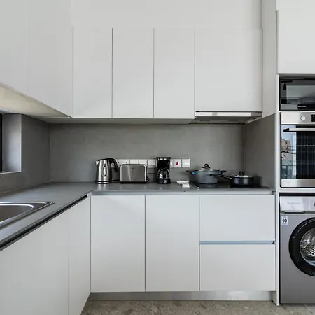 Solara - Stylish Balcony In * Larnaka