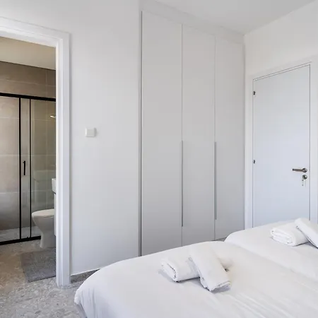 Solara - Stylish Balcony In * Larnaka