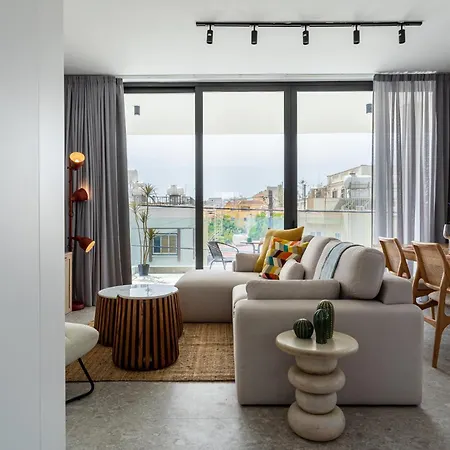 Solara - Stylish Balcony In Daire