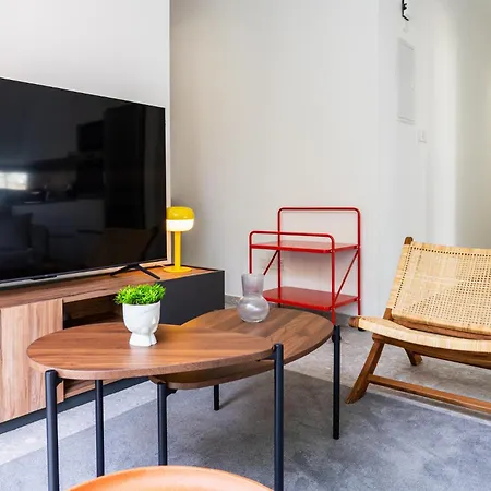 Solara - Stylish Balcony In * Larnaka