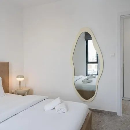 Solara - Stylish Balcony In * Larnaca