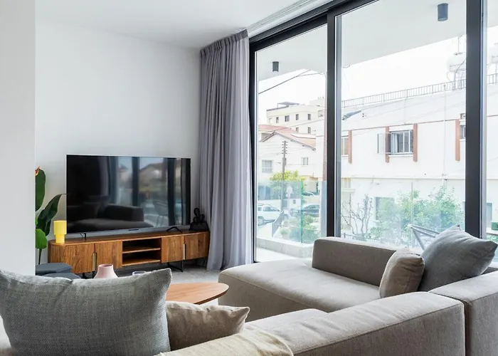Apartment Solara - Stylish Balcony In Larnaca