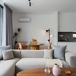 Solara - Stylish Balcony In Apartment *