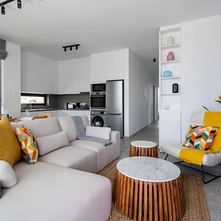 公寓 Solara - Stylish Balcony In