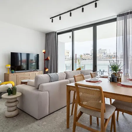 Solara - Stylish Balcony In Apartman