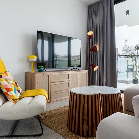 Apartment Solara - Stylish Balcony In Larnaca