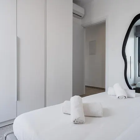 Solara - Stylish Balcony In Апартаменти Ларнака