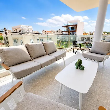 Solara - Stylish Balcony In 公寓 拉纳卡
