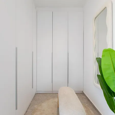 Solara - Stylish Balcony In Lejlighed
