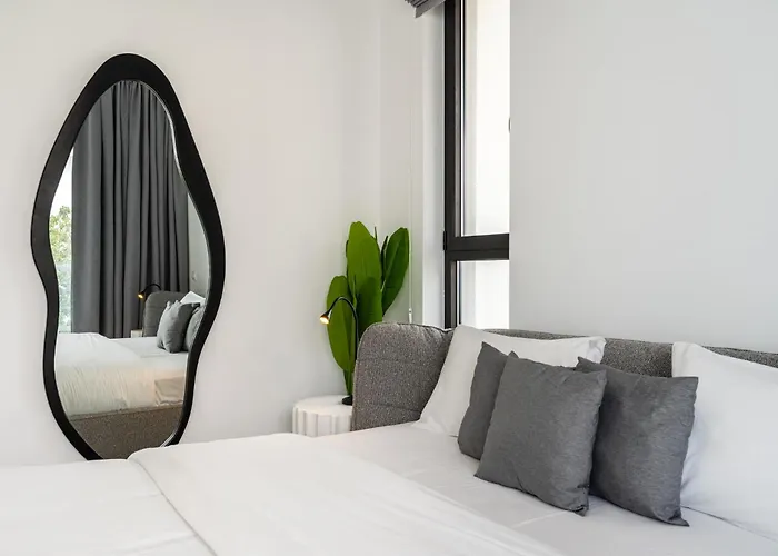 Solara - Stylish Balcony In