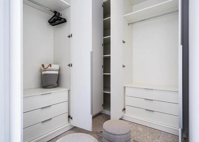 Solara - Stylish Balcony In *