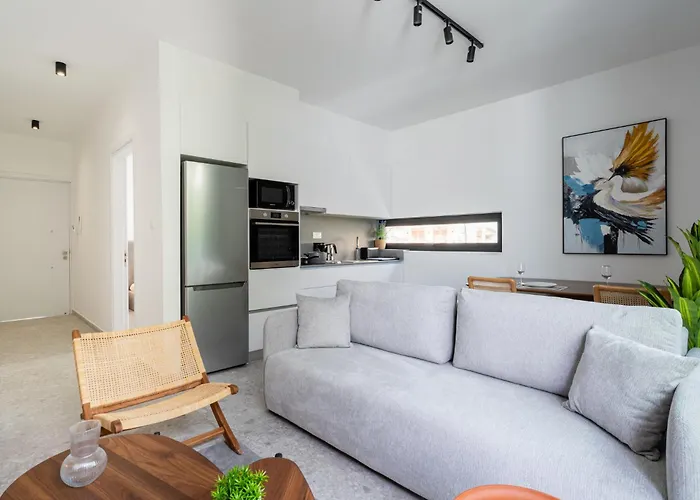 Solara - Stylish Balcony In דירה