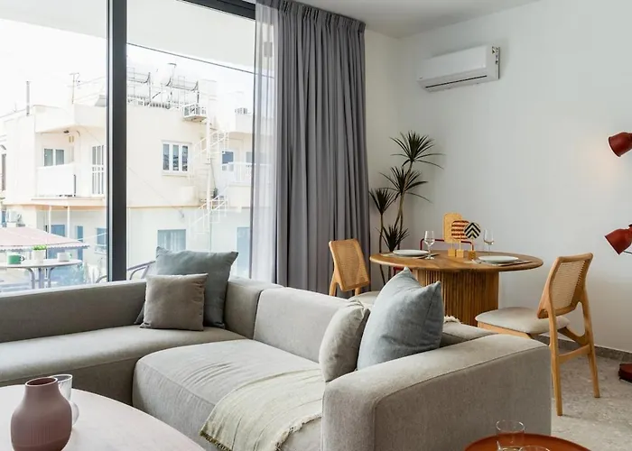 Apartment Solara - Stylish Balcony In