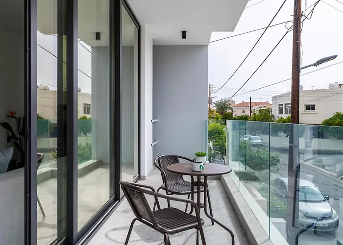 Appartamento Solara - Stylish Balcony In Larnaca