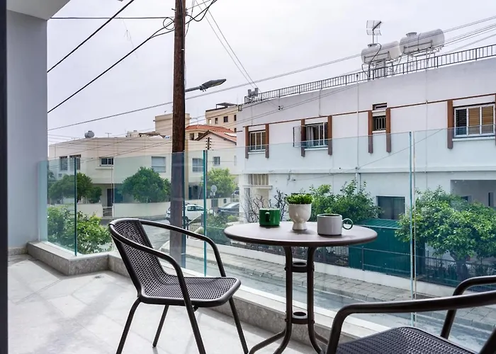 Appartamento Solara - Stylish Balcony In Larnaca