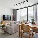 Solara - Stylish Balcony In Appartement